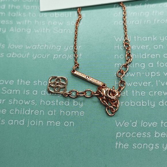 Kendra Scott rose Gold Necklace - Picture 4 of 4